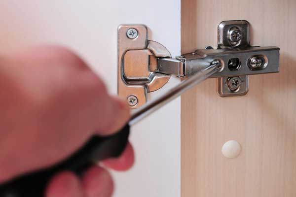 تعمیرات و تغییرات کابینت آشپزخانه